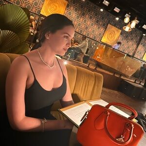 Meet your Posher, Shabi